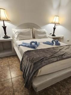 Santorini Studios Pleasure - 9