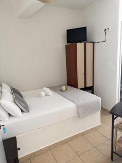 Aurelia Rooms - Ios Chora - 0