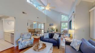 243 Turnberry Village - 4