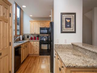 Coldstream Townhome 19 - 5