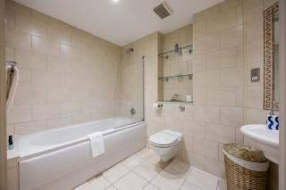Coastal Retreat - Spacious Apartment on Poole Quay - 6