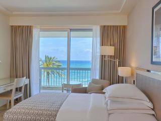 Mövenpick Hotel Beirut - 7