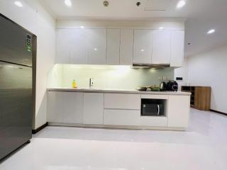 Signature Landmark Sky Apartment - 8