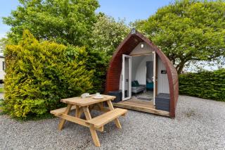 The Hideaway - Tranquil Glamping Pod - 6