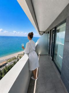 Luxury Sea View Aparthotel Batumi - 0