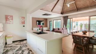Bangtao 6-Bedroom Tropical Resort Villa with Private Pool ideal for groups and families - 6