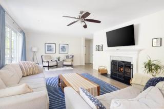 Luxury retreat with heated pool steps to the Beach - 6