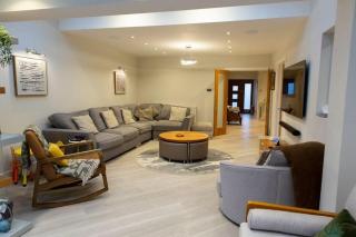 Family house in Kent 5 bedrooms 4 ensuite 12 guest - 0