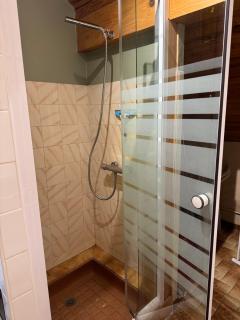 Appartement dans maison clôturée - 9