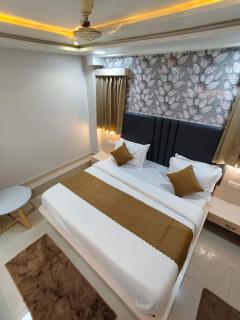Hotel Green Land - 9