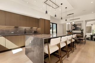 5BR Austin Compound Casita & High End finishes - 2
