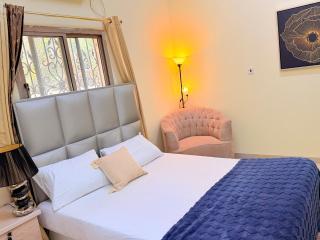2 Luxury Studio Apartment in Juffair and Exhibition - 9