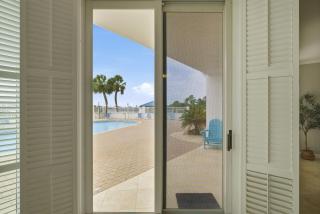 SeaSpray Riverside 112 - 1