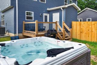 Spacious 6BR Louisville Duplex Sleeps 27 Games - 7