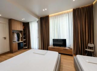 Geer Inn 4 - 8