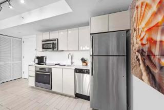 Sunny 1BR Intracoastal View Full Kitchen - 2