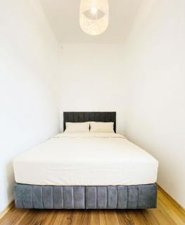 Private Rooms in Comfortable 4-Bedroom Apartment - 8
