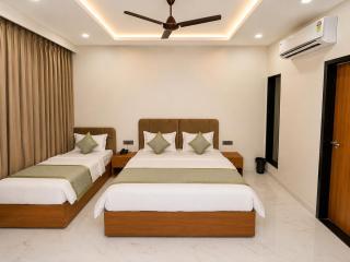 Hotel Heera Palace - 3