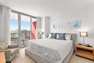 Resort 1BR - Sunset View - Beach Shuttle - 1