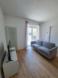 A stone's throw from the lake, a lovely apartment - 3
