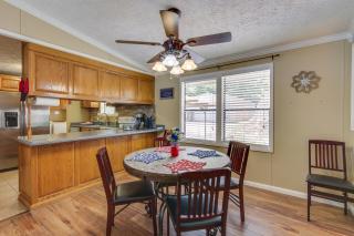 Steps to Pickwick Lake! Home w/ Sunrooms & Views - 7