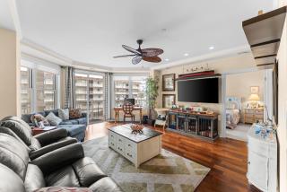 Residence 207 at The Grand - 5