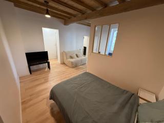 Studio rénové et climatisé route de cordes - 4