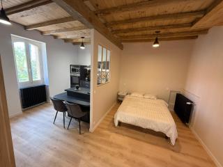 Studio rénové et climatisé route de cordes - 3