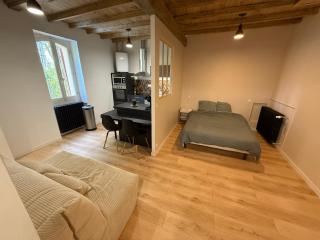 Studio rénové et climatisé route de cordes - 1