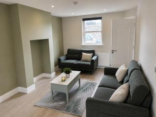Spacious Thurles Townhouse Near Semple Stadium - 6