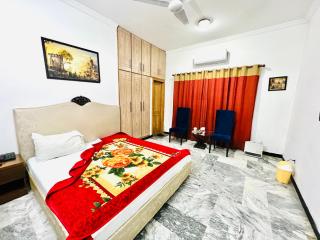 Imperial Lodges Family Guest House in Islamabad - 1