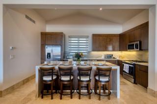 Luxury Coastal Retreat - Pool & World-Class Golf - 1