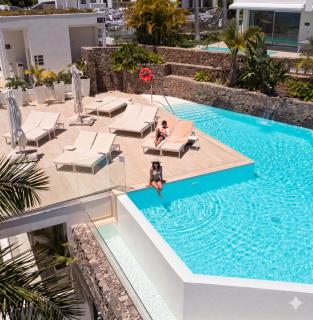 Grand Horizon Luxury Boutique Suites - 6