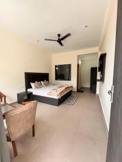 Nomad House - 1