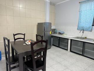 La Primavera Excellent Location Private Garage - 9