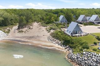 Chalet #8 3BR Lakefront with Resort Amenities - 2