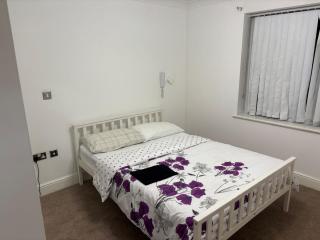 Luxurious Utilita 2 Bed Apartment 1000Mbps Internet Superfast - 6