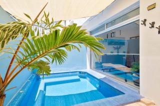 4 Bedroom Holiday Home with Private Pool and Great Location - fits 10 - 9