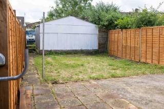 3-bed-Patchway-Self-check-in-Parking-Wi-Fi-Sleeps 5 - 3