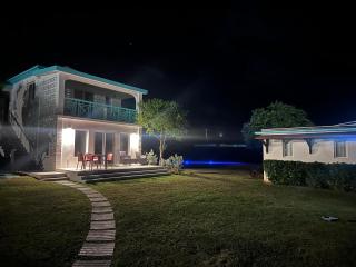 Coralito Bay Suites & Villas - 9