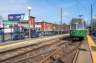 Boston Room w/ AC, W/D & Green Line - 2