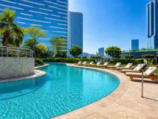 Desert Key Premium Gem in Gate Tower - Pool & Gym - 7