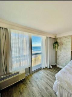 Private balcony ocean view 1 bedroom full kitchen - 7
