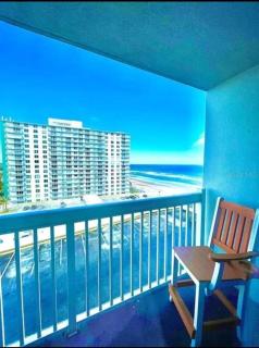 Private balcony ocean view 1 bedroom full kitchen - 3