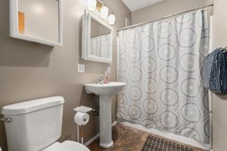 Boston Room Near Cleveland Circle - 5