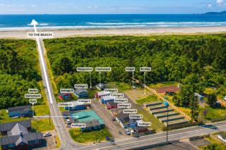 Americana Cottage 2-Bed by the Sea w fireplace - 9