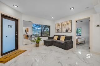 Stylish 2BR Townhouse - Free Parking - Wynwood Miami - 2
