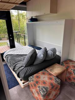 Cute Riverside Cabin w Hot Tub Fire Pit & Kayaks - 8