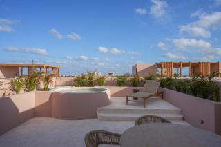 1BR Jungle Escape in Aflora Condo with Private Pool - 7