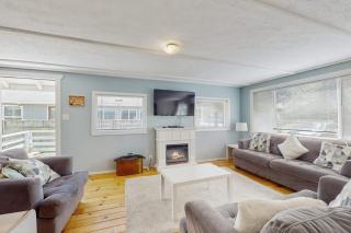 Ten Pines Cottage in Ocean Shores - 3